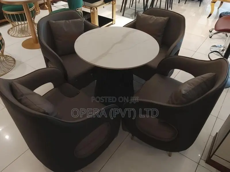 Modern Luxury Table Set