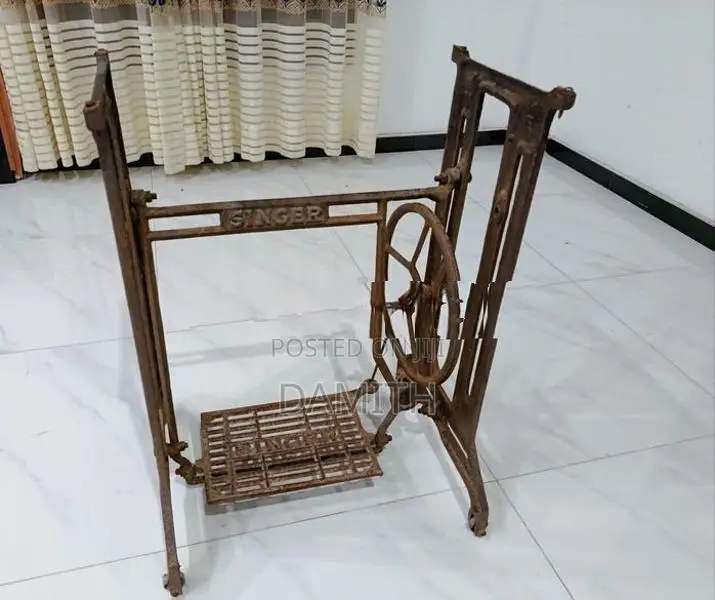 Singer Zigzag Sewing Machine