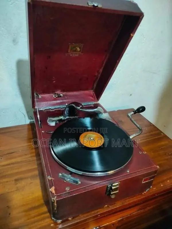 Gramophone Old