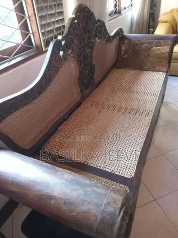 Antique Kavichchi