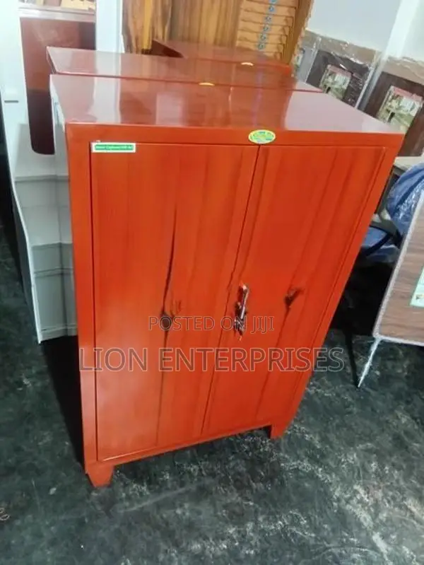 Steel Half Cupboards 4×2.5 Ft