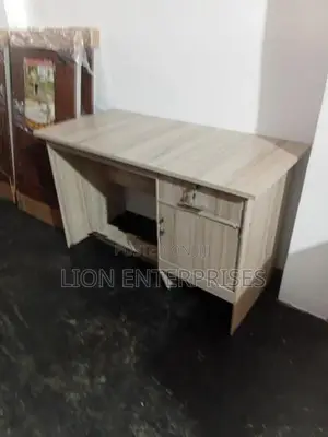 4×2 Melamine Office Tables
