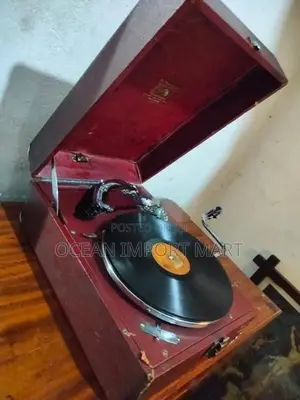 Gramophone Old