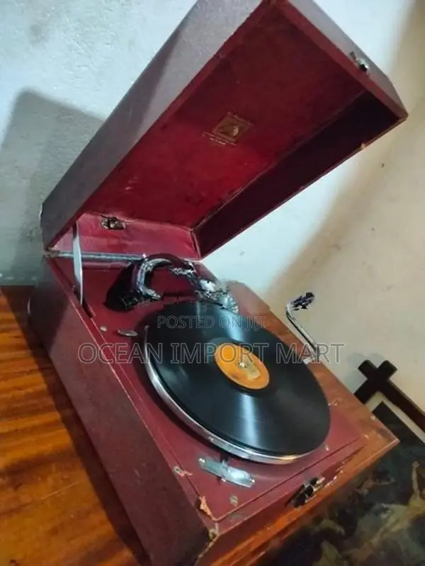 Gramophone Old