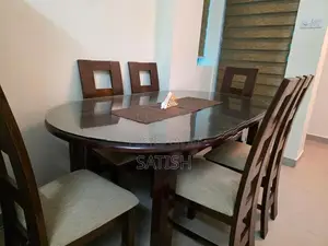 6 Seater Dining Table with Glass Top