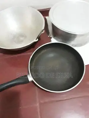 1 Large Pan with Lid, Aluminium Wok, Nonstick