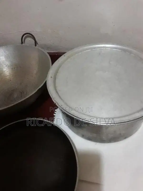 1 Large Pan with Lid, Aluminium Wok, Nonstick
