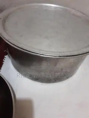 1 Large Pan with Lid, Aluminium Wok, Nonstick