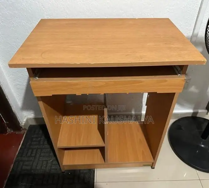 Computer Table