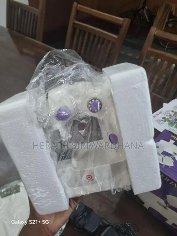 Mini Sewing Machine