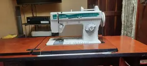 Singer Contesa Sewing Machine