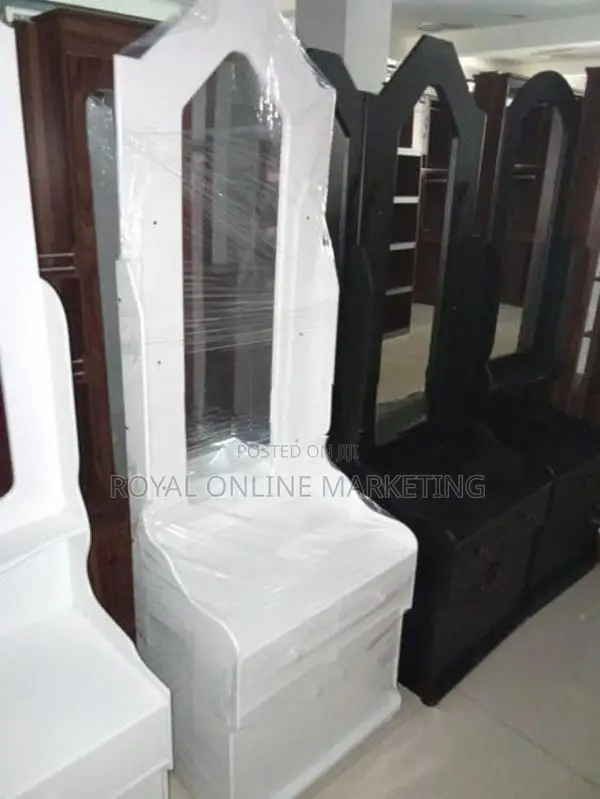 Dressing Table (d-23)