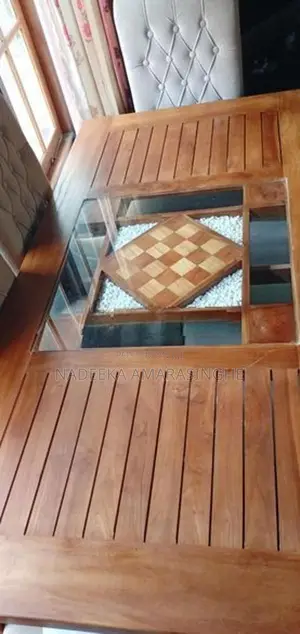 Table with 6 chairs