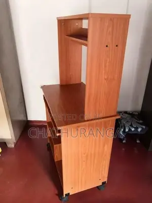 Computer table