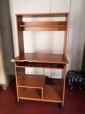 Computer table
