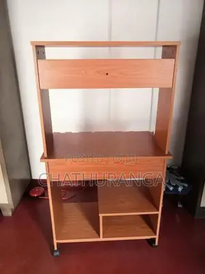 Computer table