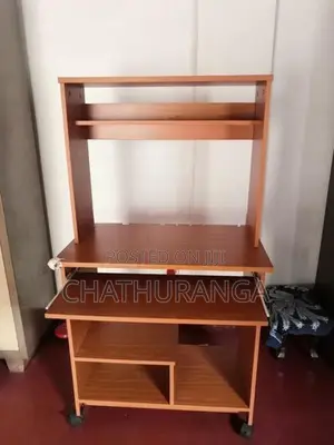 Computer table