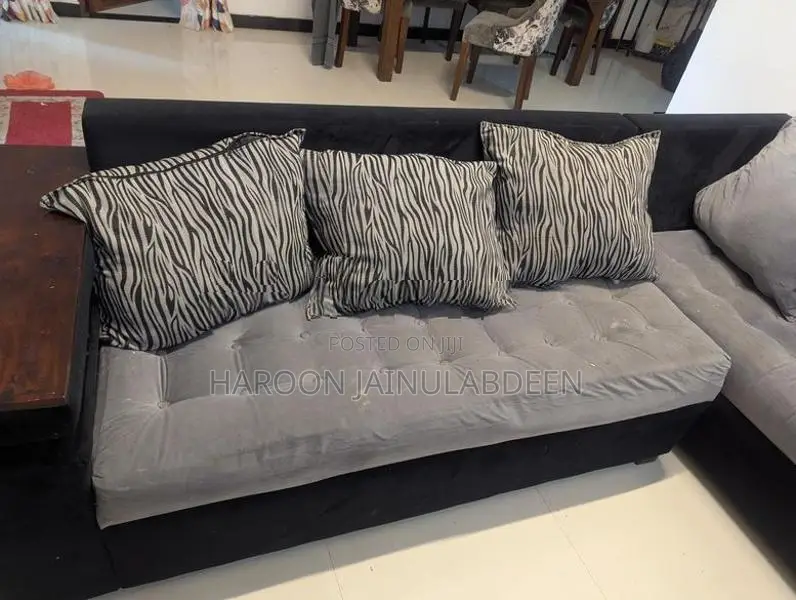 teak cushion sofa