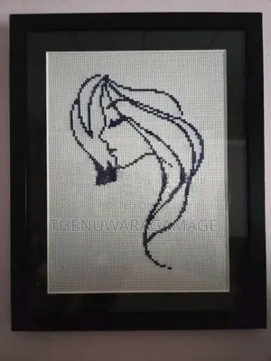 Single Girl Frame
