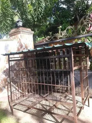 dog cage