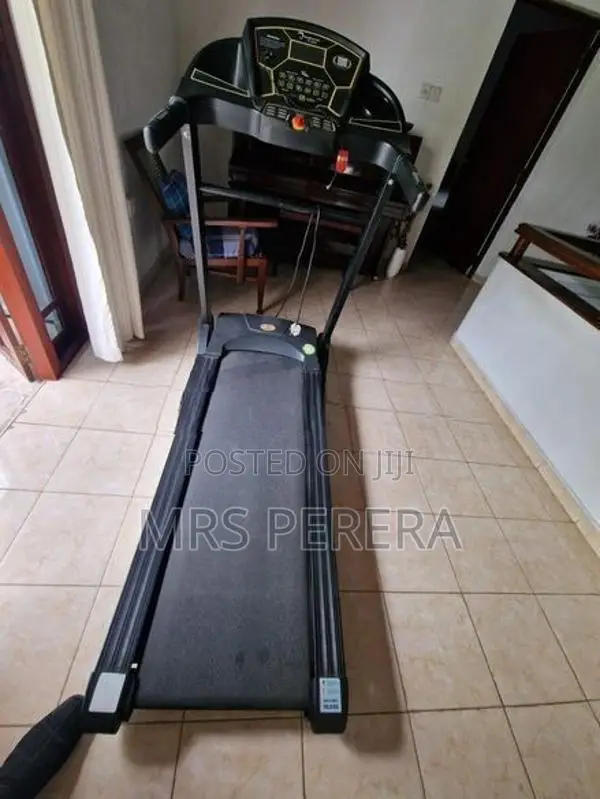 Quantum T 215 Treadmill Machine