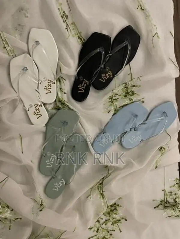 ladies normal flat slippers