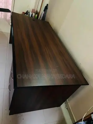 Executive Table - Damro