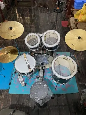 TAMA Imperial star Acoustic drum set