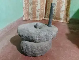 Old Millstone (පැරණි කුරහන් ගල)