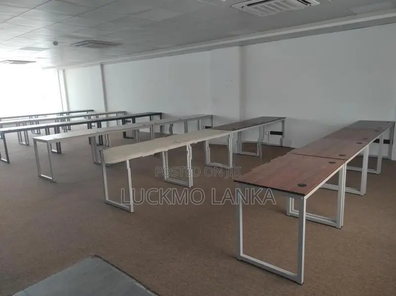New 4x2 Size Computer Table (Cc9)