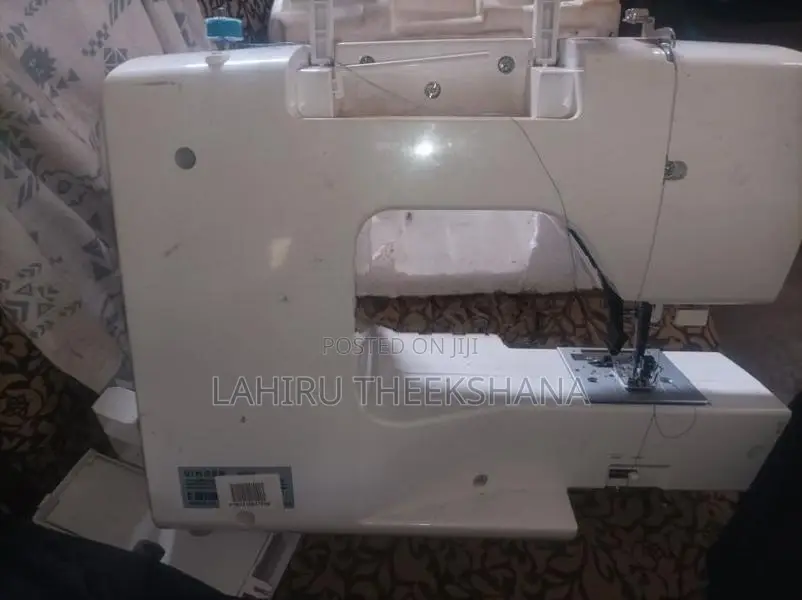 Singer SC220 Portable Sewing Machine