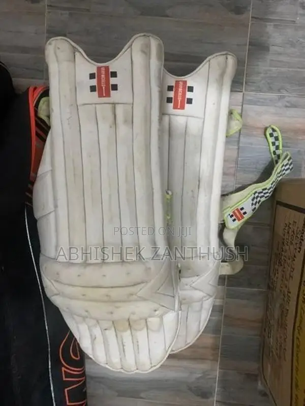 Cricket pads