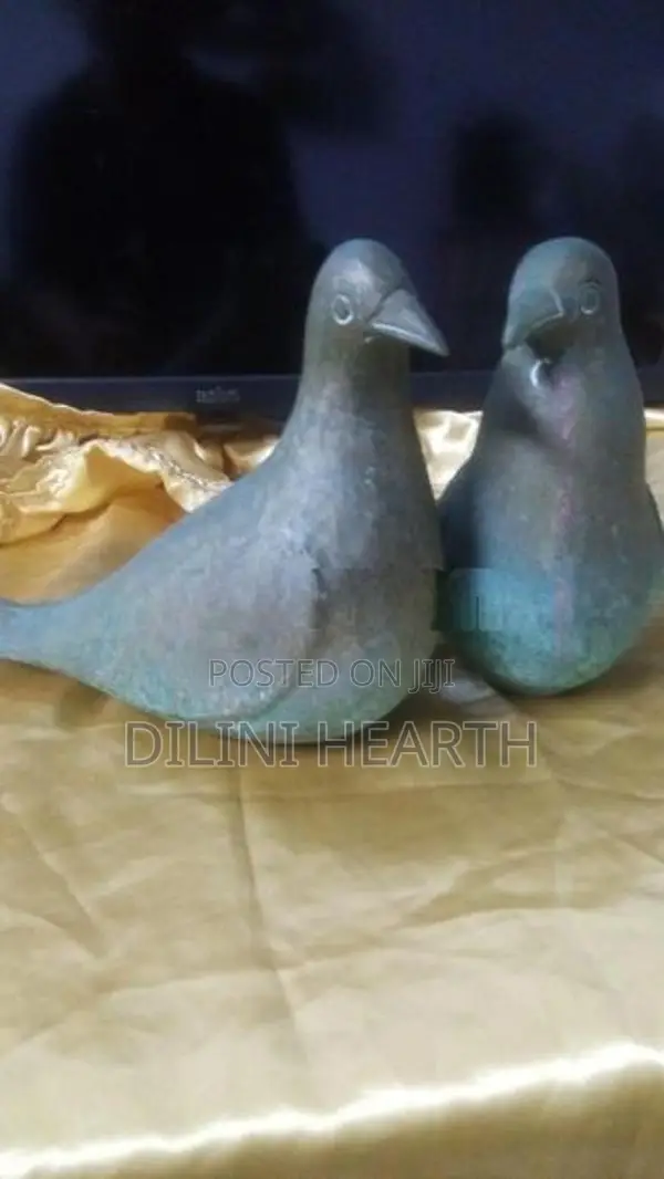 පිත්තල පරවී ජෝඩුවක්