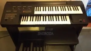 Yamaha ME 15 Organ