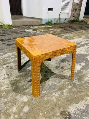 Plastic Coffee Tables