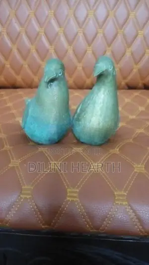 පිත්තල පරවී ජෝඩුවක්