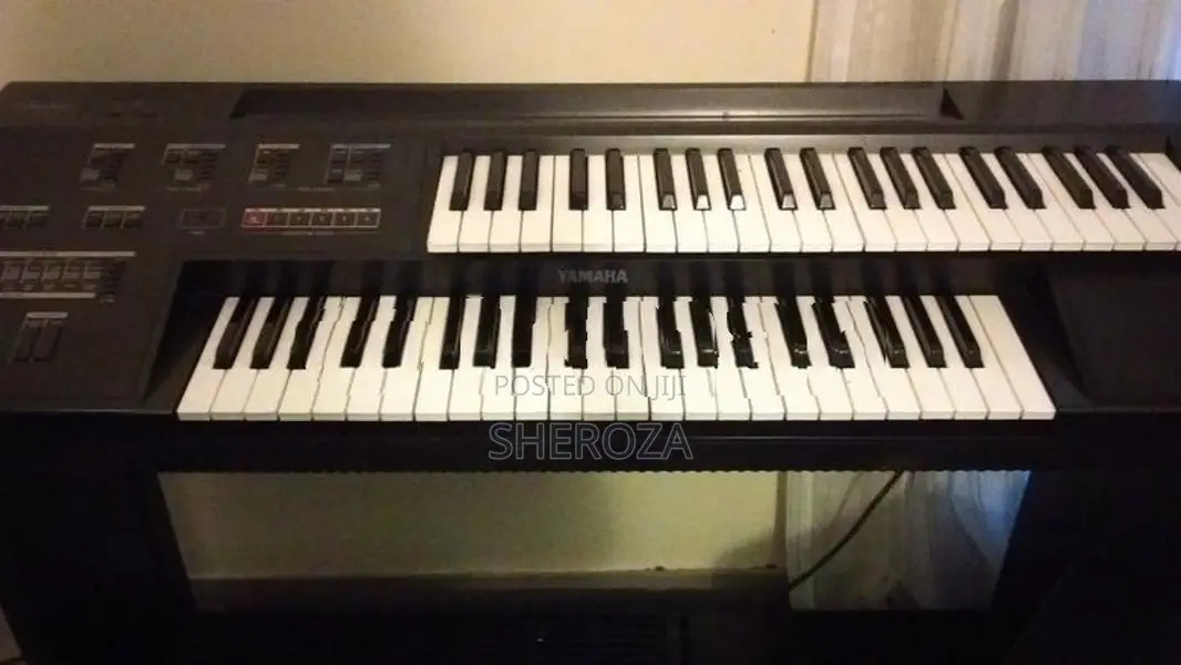 Yamaha ME 15 Organ