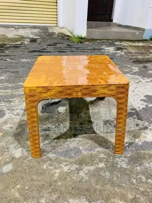 Plastic Coffee Tables