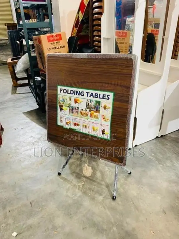 Folding Tables 2×2ft