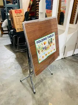 Folding Tables 2×2ft