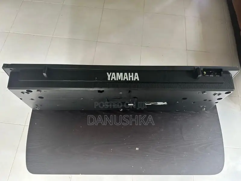 Yamaha KB 100 Keyboard