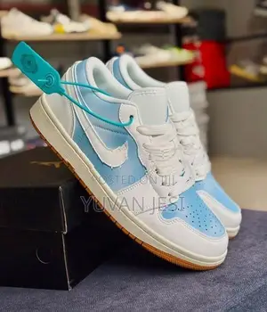 Air Jordan 1 Low Sneakers