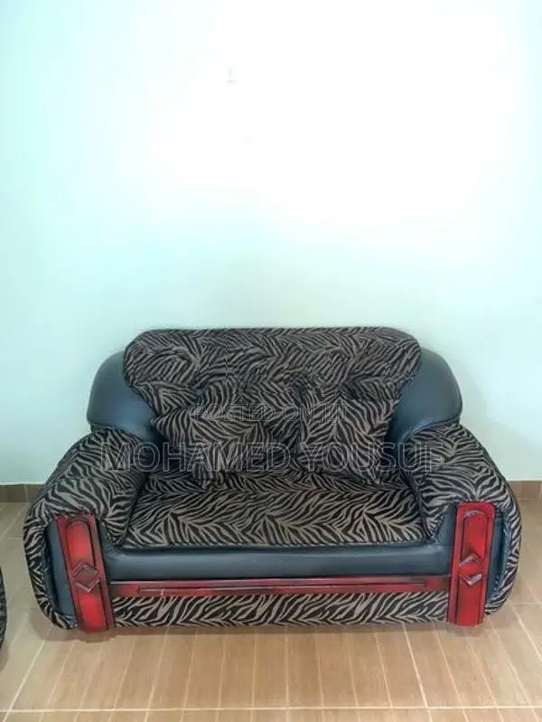 Living Room Sofa Set – 3+2+1 Seater with Cushions