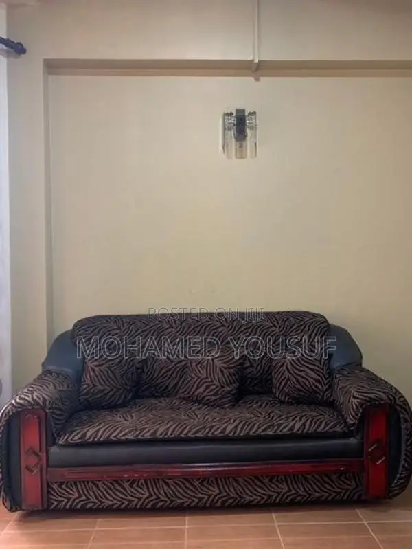 Living Room Sofa Set – 3+2+1 Seater with Cushions