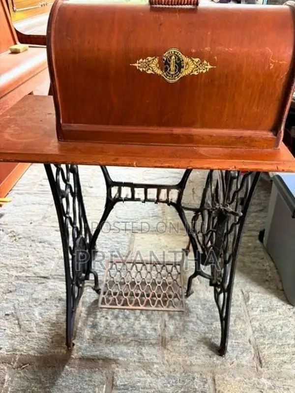 Singer Sewing Machine