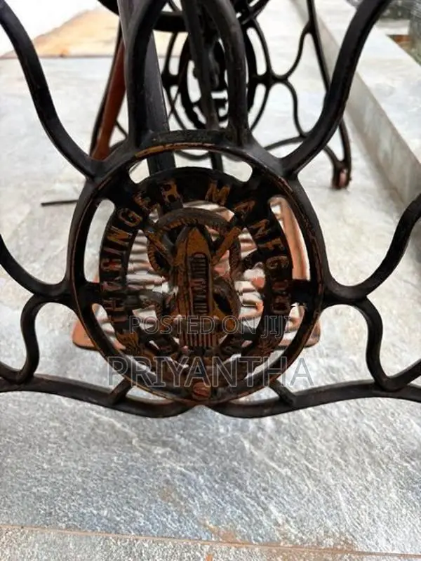Singer Sewing Machine