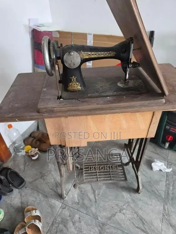 Singer Sewing Machine