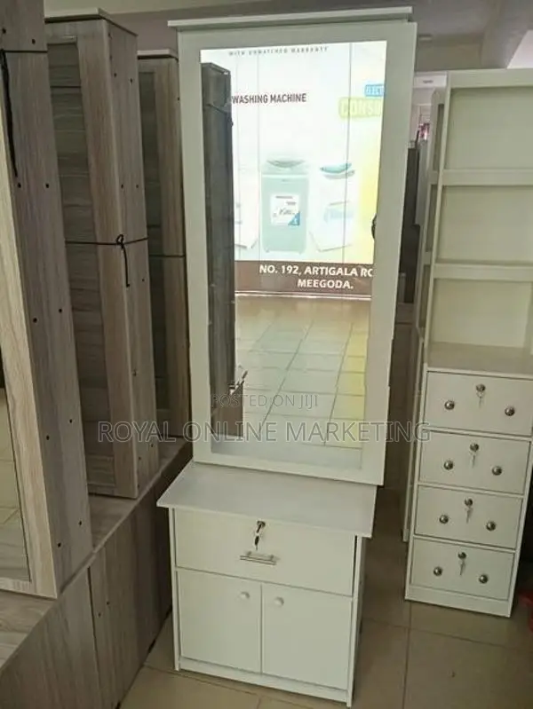 White Dressing Table (d-26)