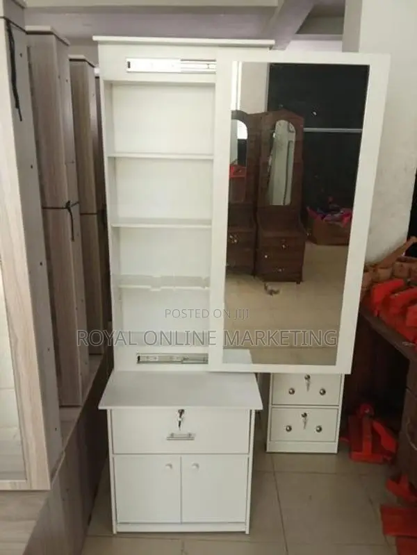 White Dressing Table (d-26)
