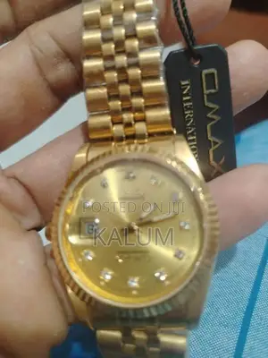 Omax Gold Color Watch